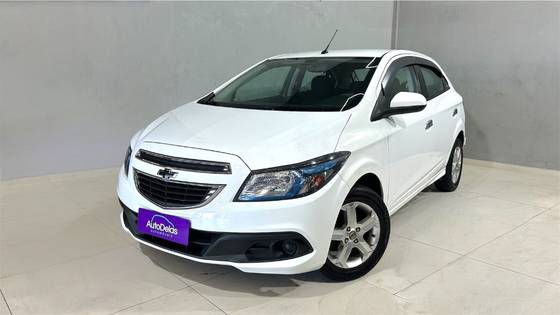 CHEVROLET ONIX 1.4 MPFI LT 8V FLEX 4P MANUAL CHEVROLET ONIX 1.4 MPFI LT 8V FLEX 4P MANUAL